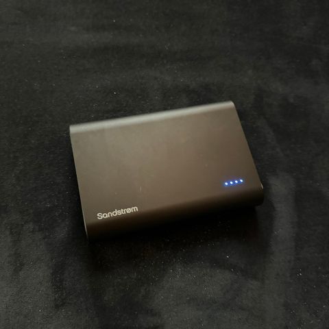 Kraftig Powerbank fra Sandstrøm