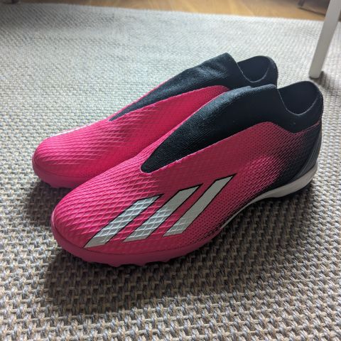 Helt nye Adidas fotballsko str. 40