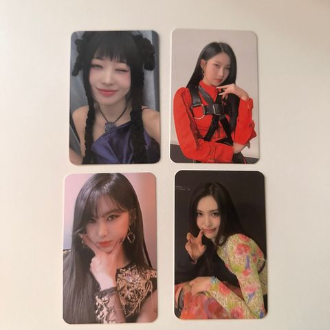 Wtt everglow photocards