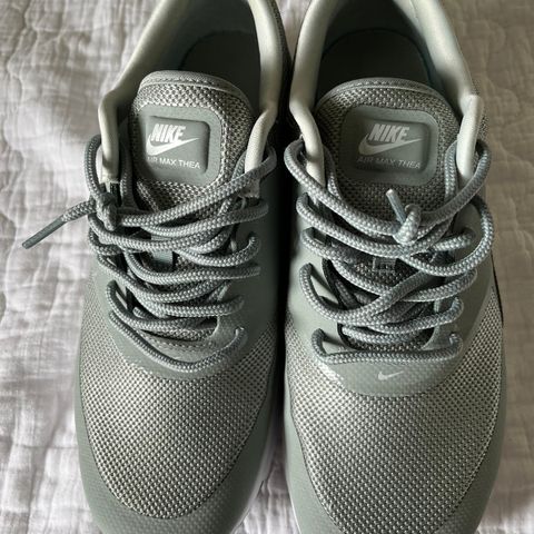 Dus grønne Nike sko