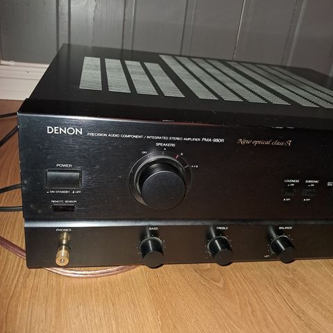 Vintage forsterker fra Denon