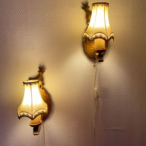 2 Lampetter med bukk motiv selges