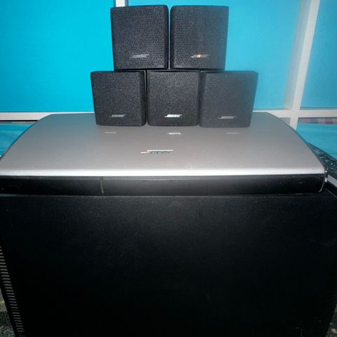 Bose surround anlegg