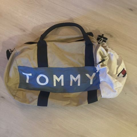 Tommy Hilfiger bag