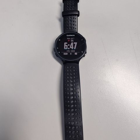 Garmin Forerunner 235