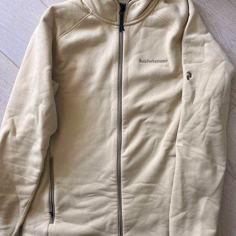 Peak Performance Chill Jacket