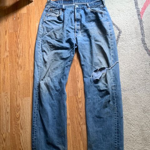 Vintage Levis 501xx (32-34)