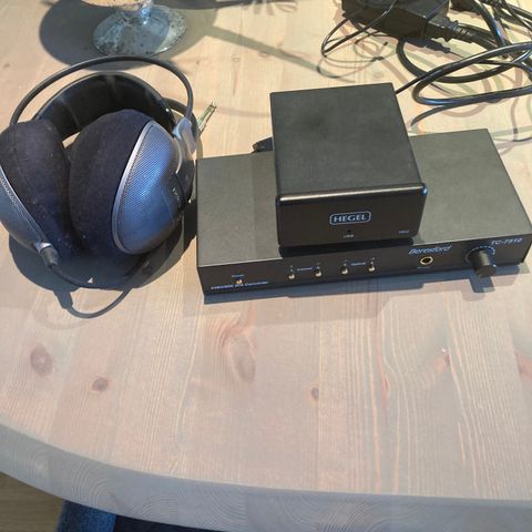 Hegel HD 2 dac med Beresford tc7510 og Sony MDR-cd780 hodetelefoner