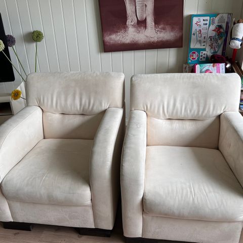 2 liten sofa (gis bort)