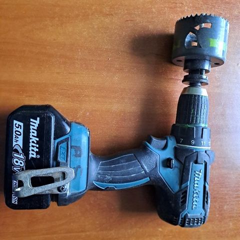 Makita Drilll 4 AH