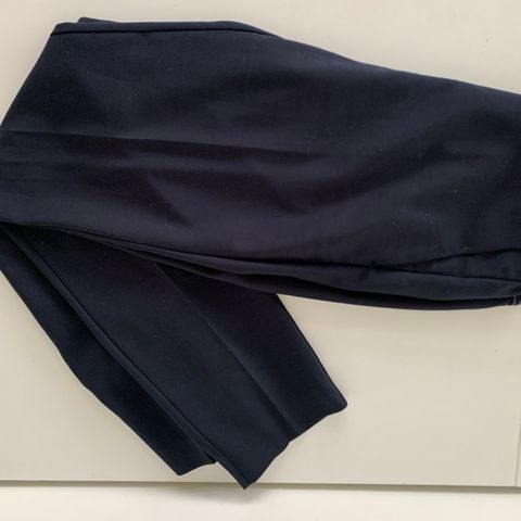 Zara basic dressbukse i fargen navy