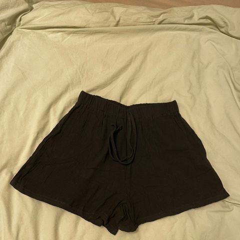 Lin shorts