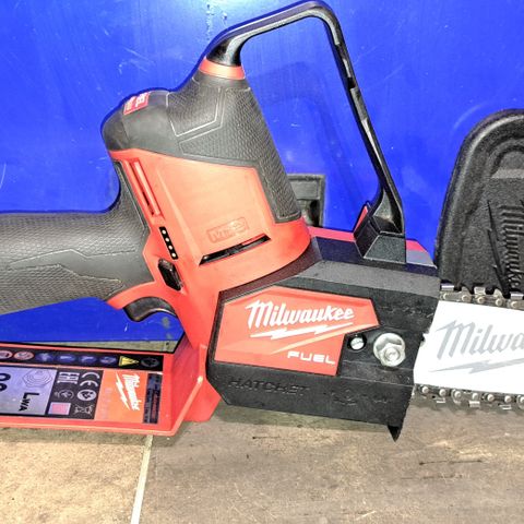 Milwaukee m12 kjedesag