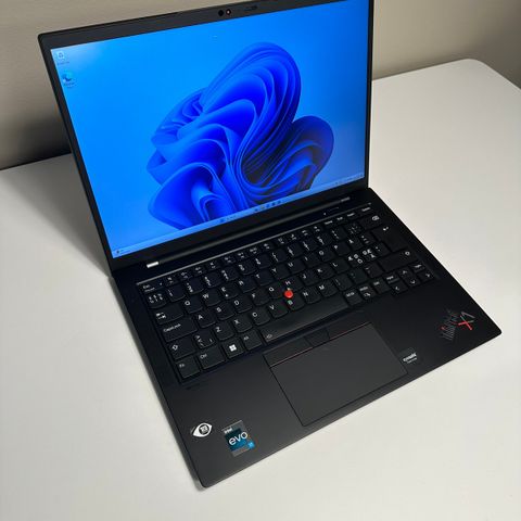 Lenovo Thinkpad X1 Carbon 10th gen, i7 1260P, 16GB, 512GB, 1080p