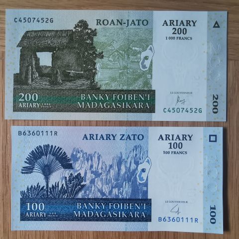 Madagaskar 100 og 200 Ariary, 2004, UNC