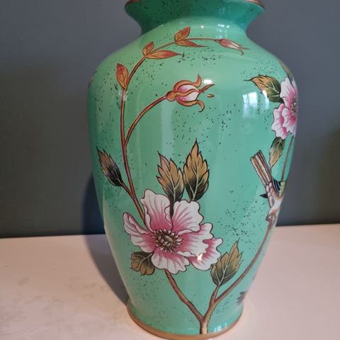 Nydeleg vase