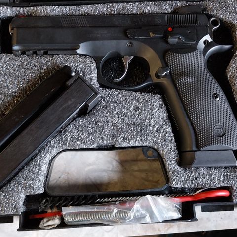 CZ 75 SP-01 Shadow 9mm Luger