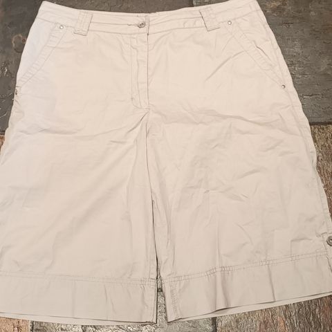 Shorts str. 44 i 100%boull