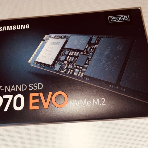 NVMe M.2 SSD 250GB - SAMSUNG 970 EVO