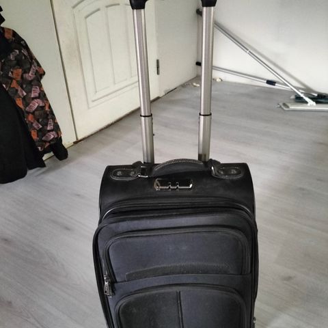 suitcase 4 wheeled, Yu zhong xiao