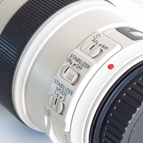 CANON EF 70-300MM F/4-5.6L IS USM