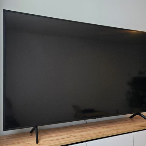 Samsung 75" Q60R 4K UHD Smart QLED TV