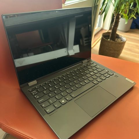 Lenovo Yoga C640 - Laptop med Touchskjerm. Perfekt til studiene