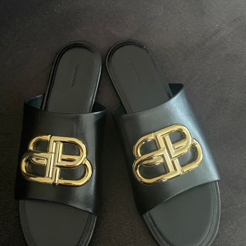 Balenciaga slippers str.39