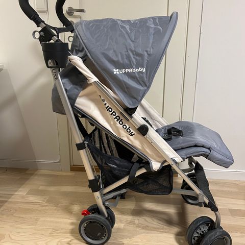 Uppababy G-Luxe trillevogn (som ny)