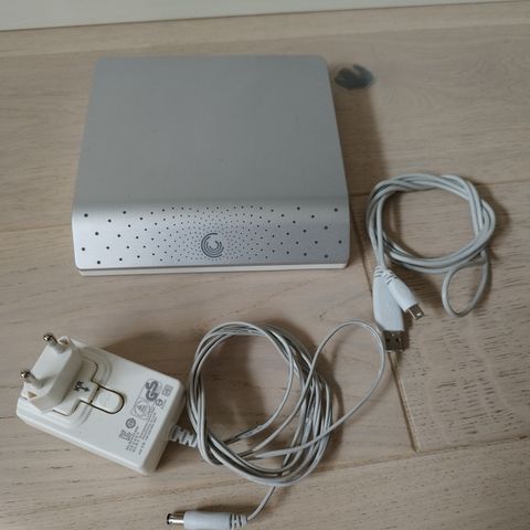 Seagate FreeAgent Desk 1TB USB HDD