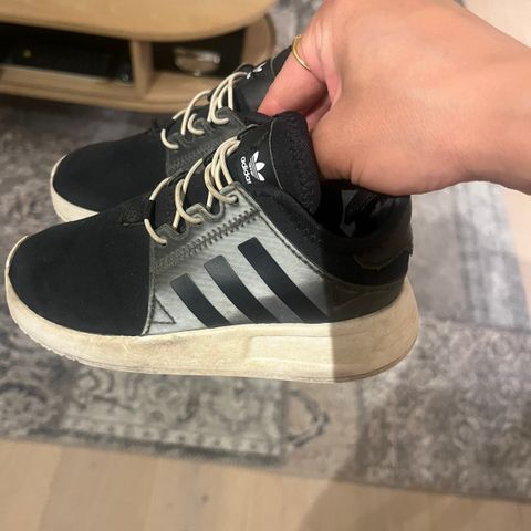 Adidas sko til barn