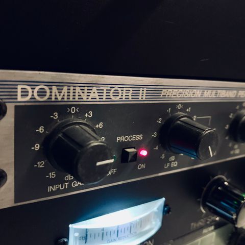 Aphex Dominator ii 720