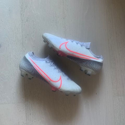 Nike Mercurial Vapor 13