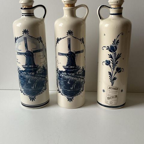 Lot 3 Vintage Delft longe bols blå porselensflasker med korkpropper