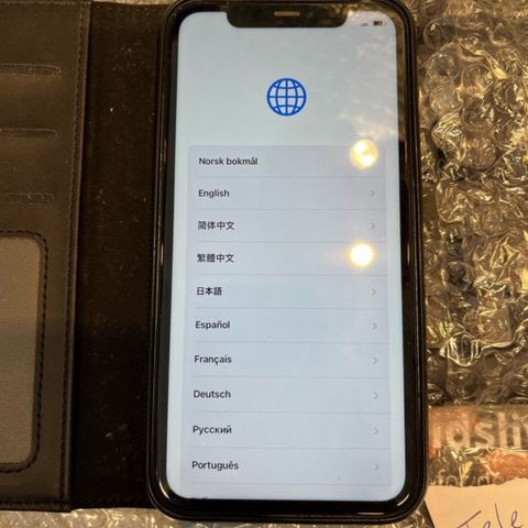 iPhone 11 - 128 GB