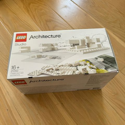 LEGO / Architecture Studio / Item No: 21050-1