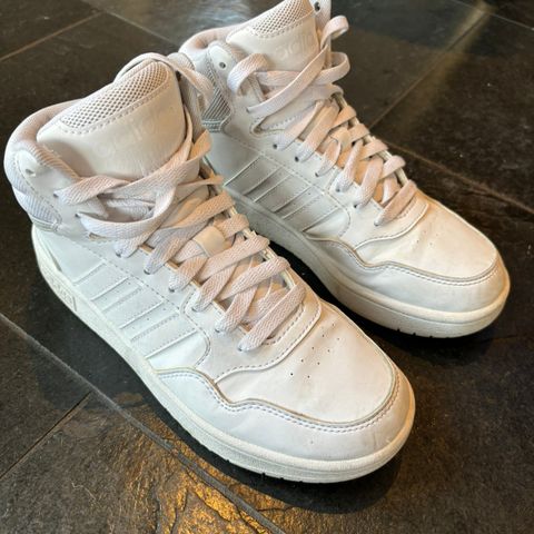 Adidas Forum Mid barn str 36