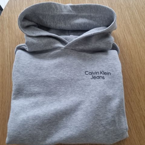 Calvin Klein hettegenser