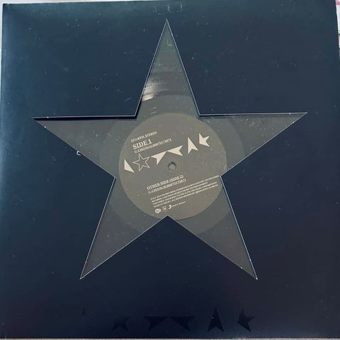 David Bowie ★ (Blackstar) LP  fra 2016 ønskes kjøpt