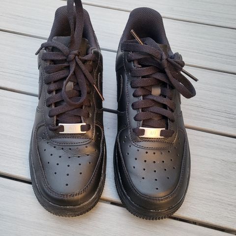 Nike Air Force 1 str 37,5