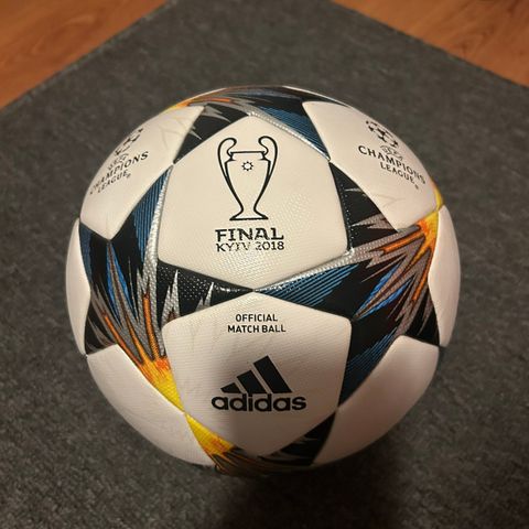 Champions league matchball