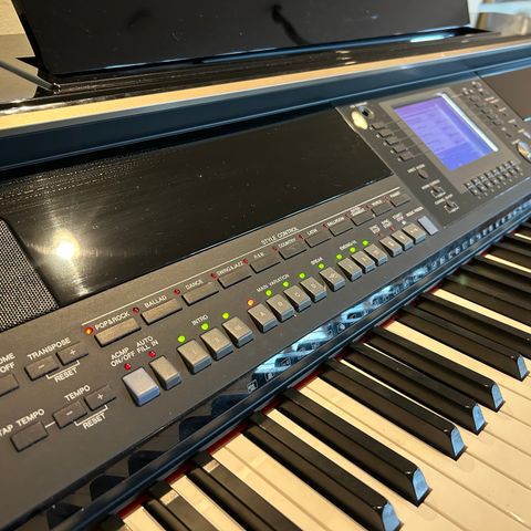 Yamaha Clavinova CVP405 Fantastisk digitalpiano til salgs