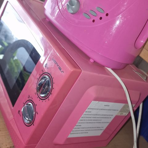 Rosa micro og toaster