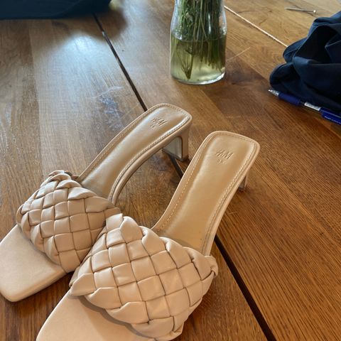 Sandal fra H&M str 39