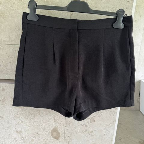 Acne Sensentional shorts