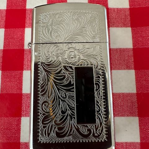 ZIPPO LIGHTER