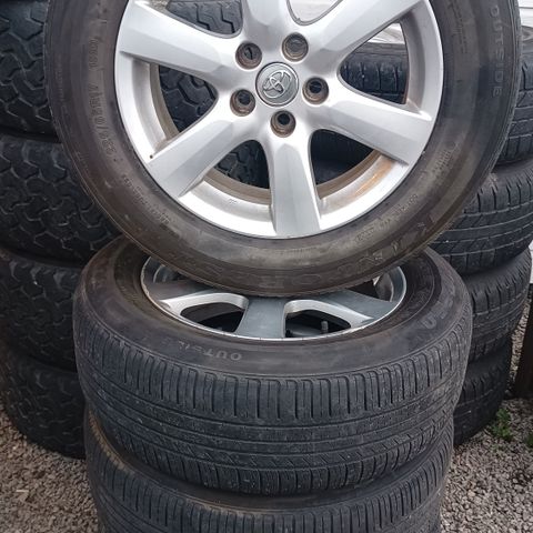 225/65R17