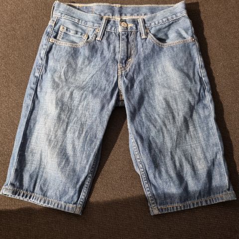 Levis 511 shorts w28