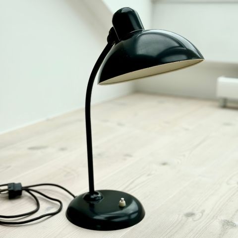 Svart, vintage 6556 Table Lamp by Christian Dell for Kaiser Idell lampe