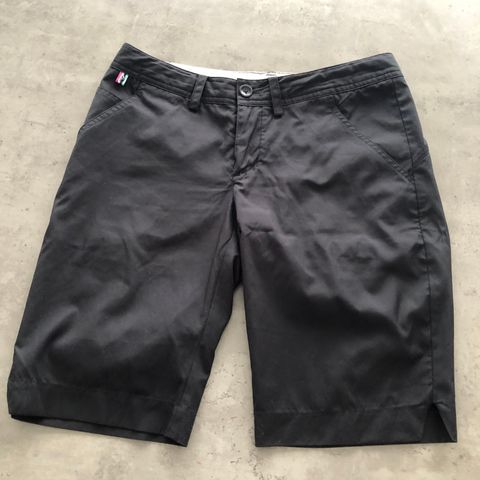 Peak performance shorts str 27